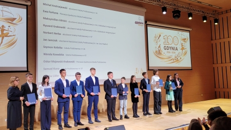 Naukowa liga mistrzów – nasi absolwenci ze stypendiami Prezydenta Gdyni! 