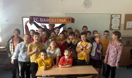 IIIc na wycieczce do Barcelony — bez wychodzenia z klasy!