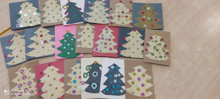 Kartki świąteczne z życzeniami dla chorych z gdyńskiego szpitala
